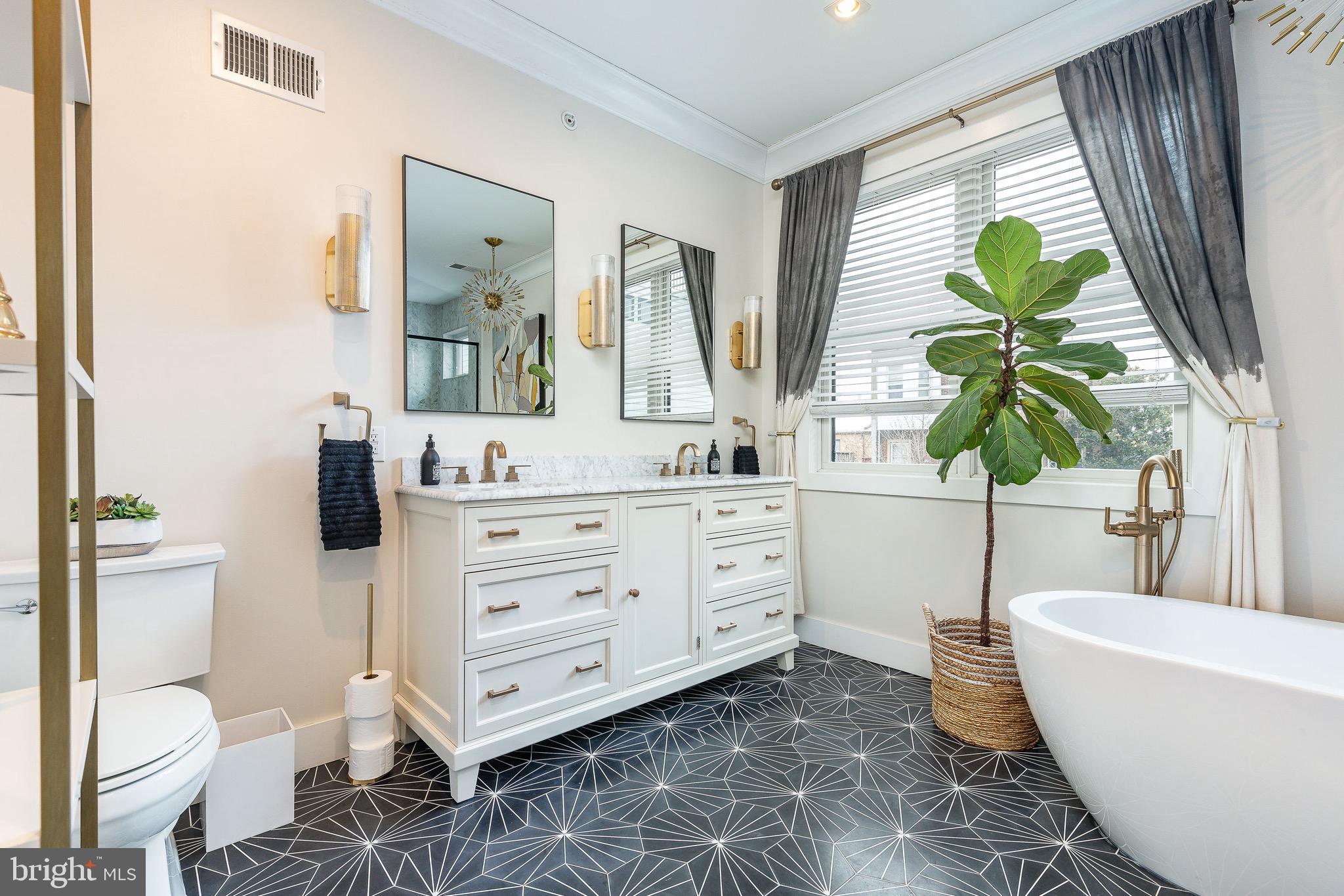 805 LeCount Street Philadelphia, PA 19130 - Photo 35 of 54