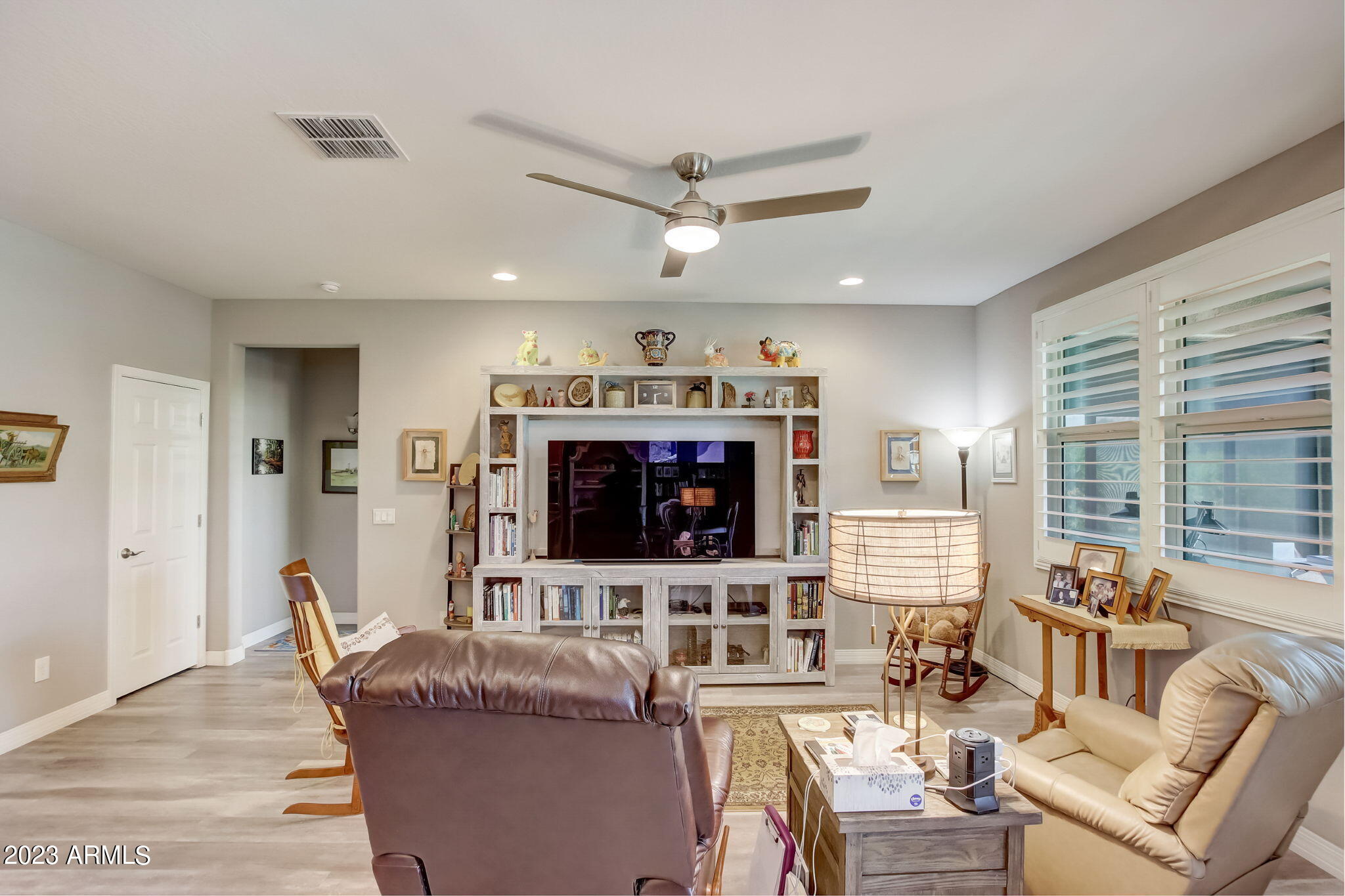 41574 West Summer Wind Way Maricopa, AZ 85138 - Photo 7 of 39 9-web-or-mls-W Summer Wind Way-009