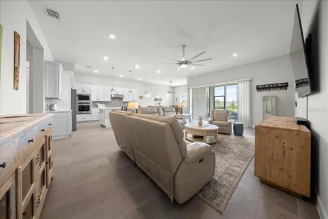 $575,000 | 6015 Southwest 86th Circle, Ocala, FL 34481