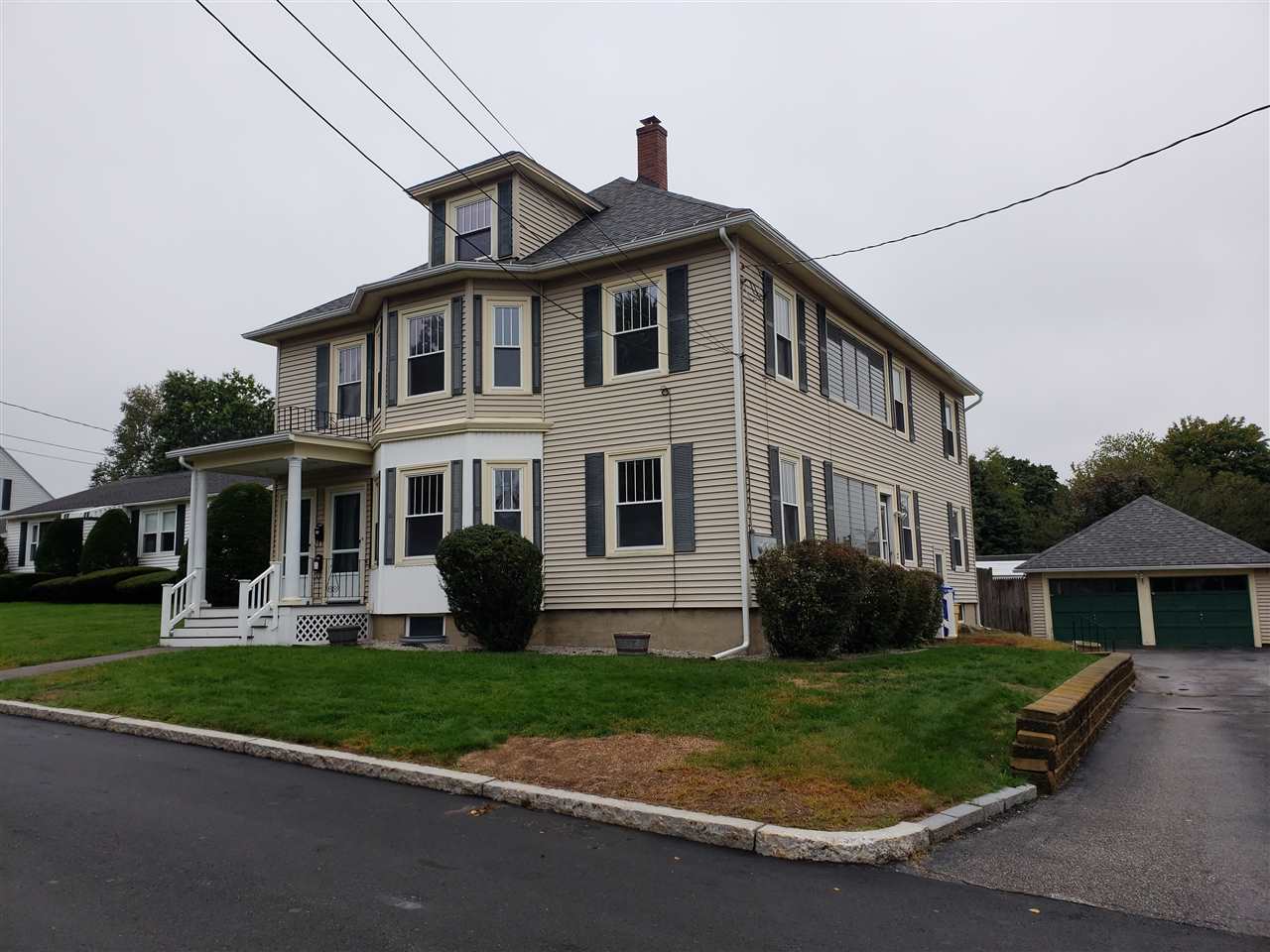 721 Howe Street Manchester, NH 03103 - Photo 2 of 37