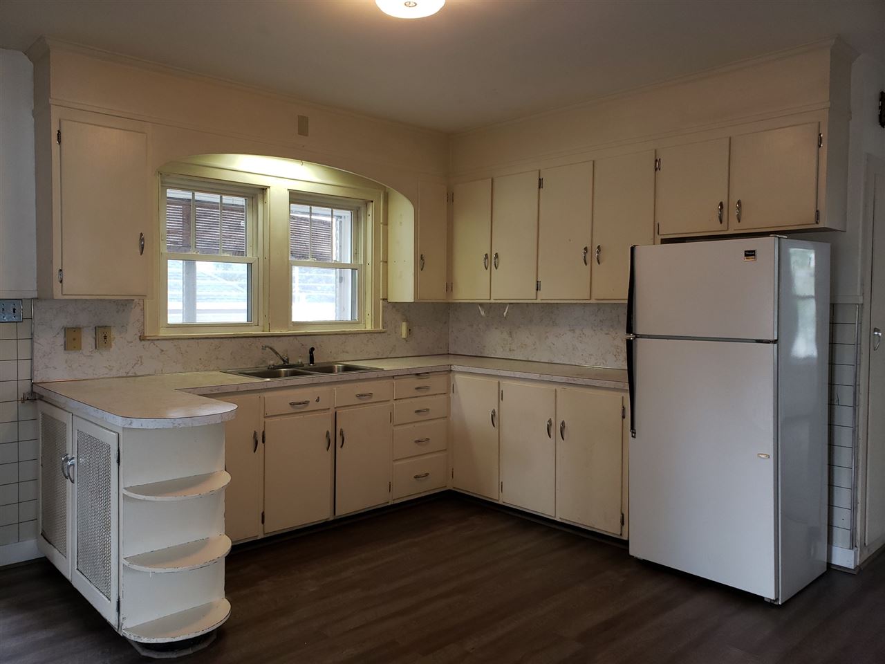 721 Howe Street Manchester, NH 03103 - Photo 22 of 37