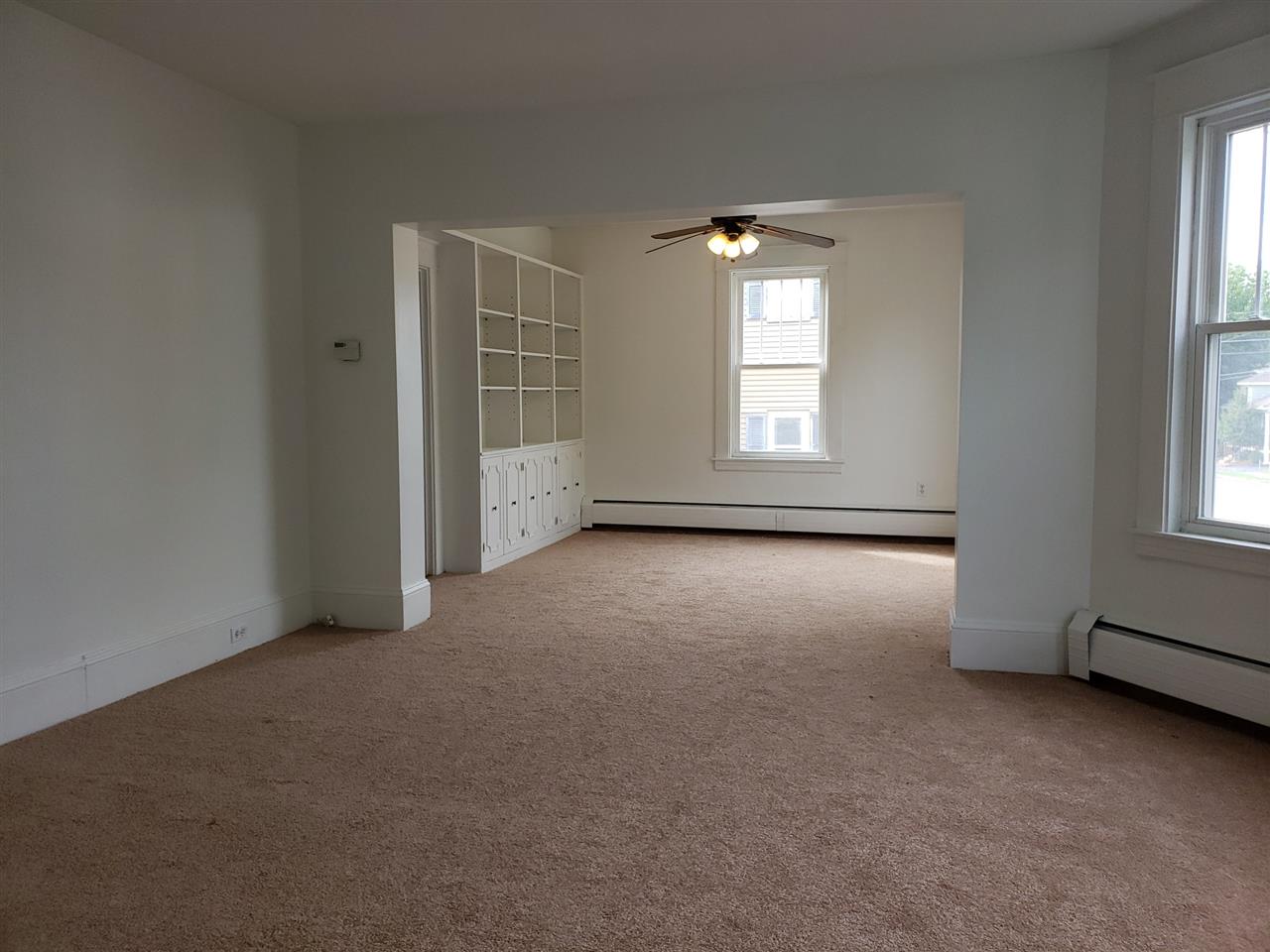 721 Howe Street Manchester, NH 03103 - Photo 4 of 37
