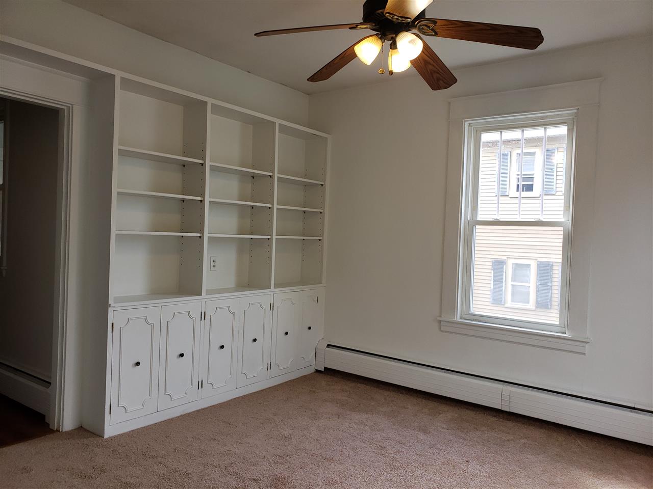 721 Howe Street Manchester, NH 03103 - Photo 5 of 37