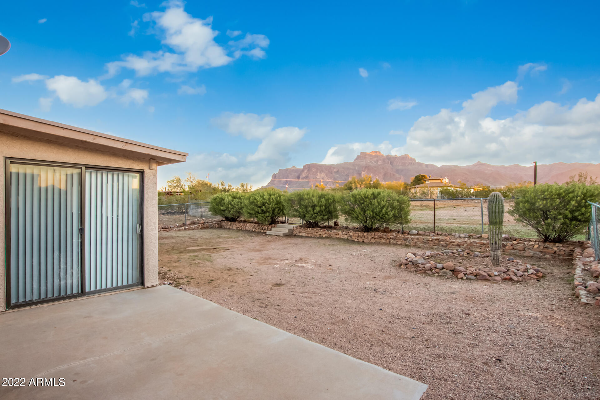 1345 South Mountain View Road Apache Junction, AZ 85119 - Photo 3 of 26 0025-25-Mountain View