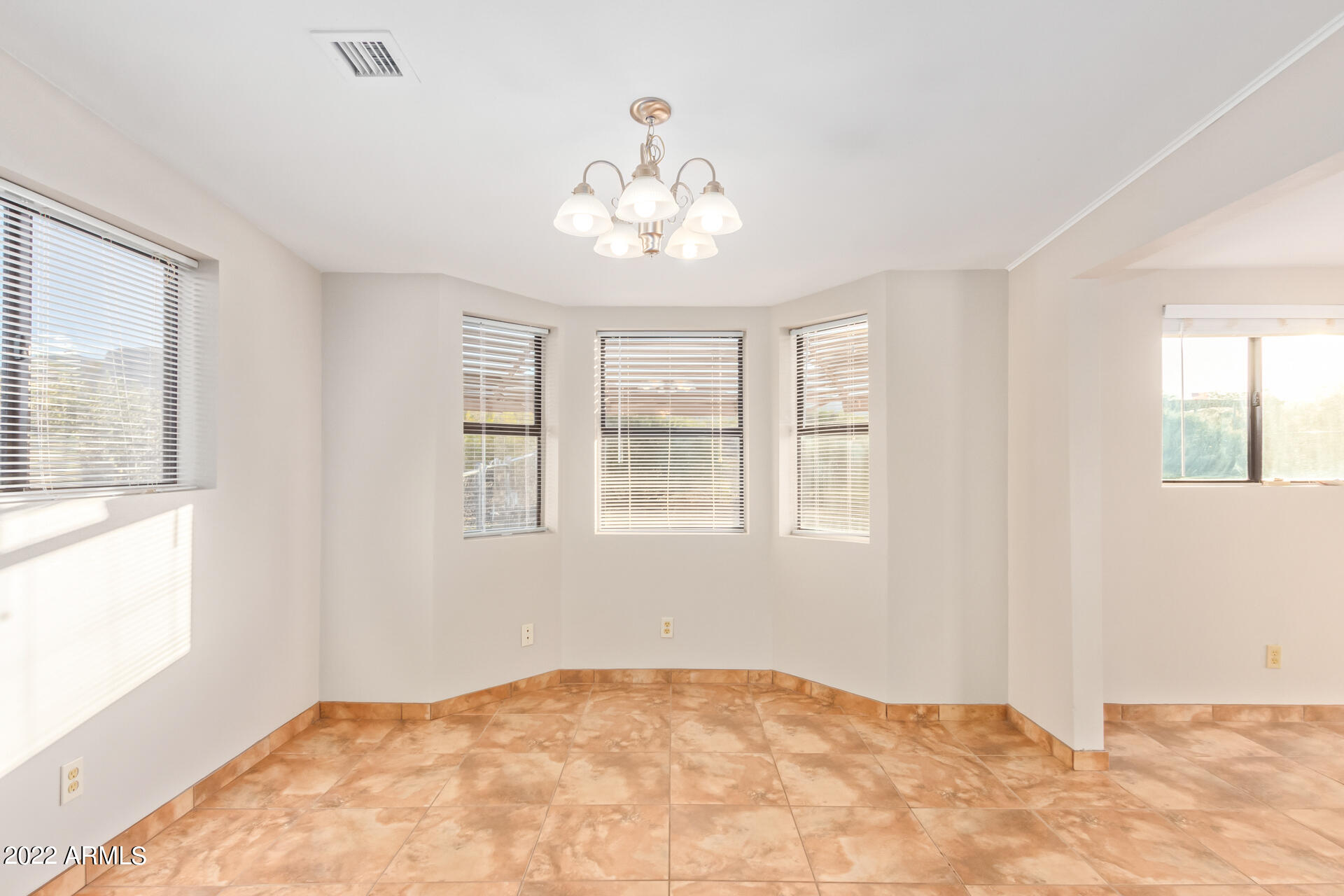 1345 South Mountain View Road Apache Junction, AZ 85119 - Photo 10 of 26 0011-11-Mountain View