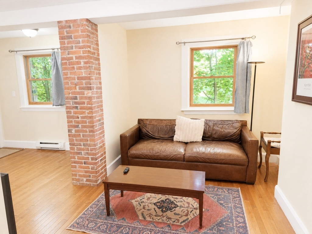 40 Gardner Road, Unit 1 Brookline, MA 02445 - Photo 7 of 27 Gallery Image 7