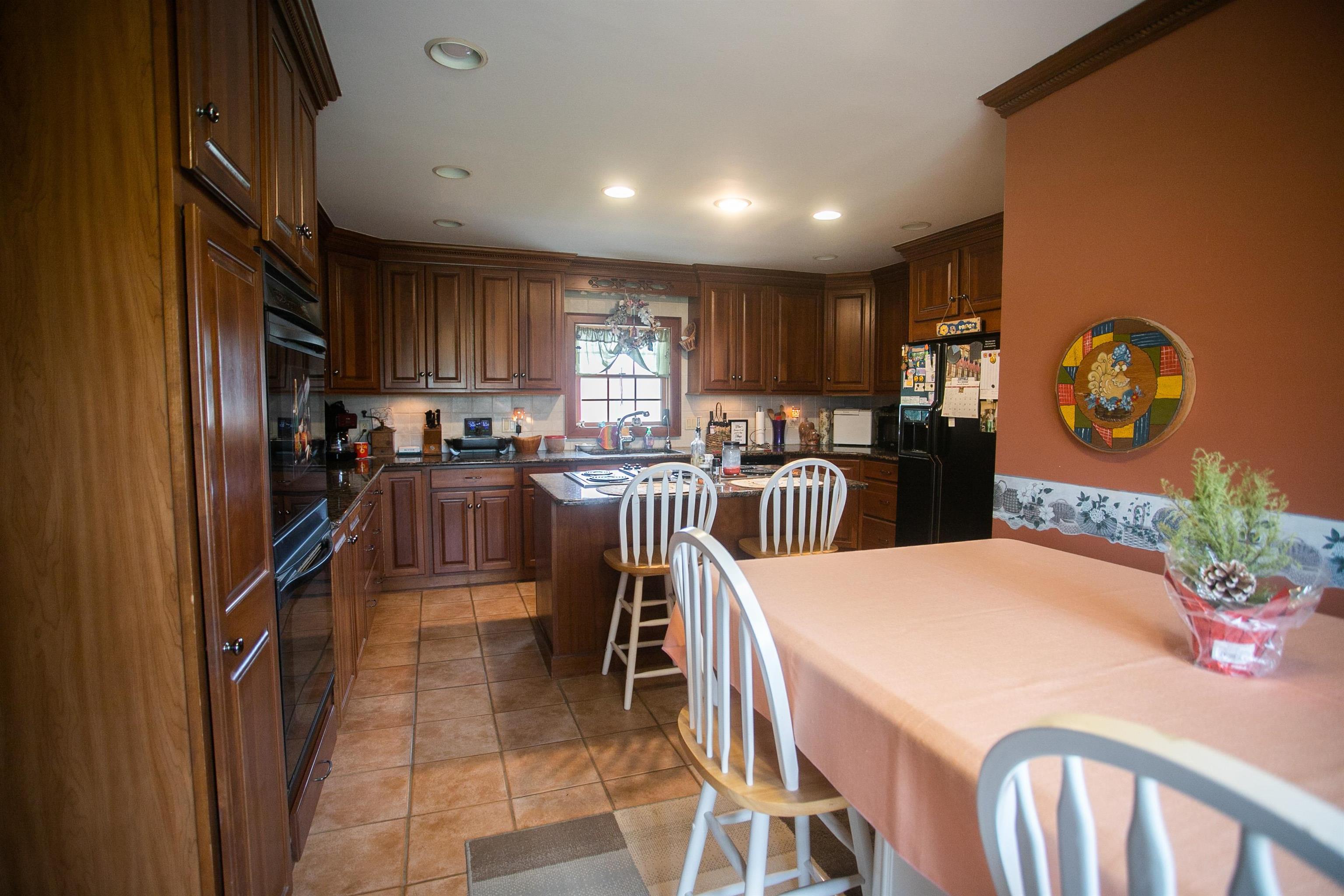 9429 Vernon Road Bancroft, MI 48414 - Photo 10 of 50 50106619-9.JPG