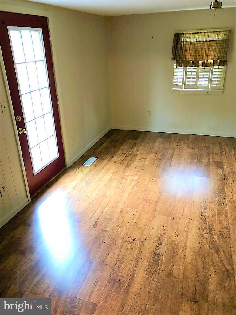 349 Dominion Road Gerrardstown, WV 25420 - Photo 8 of 14 Interior