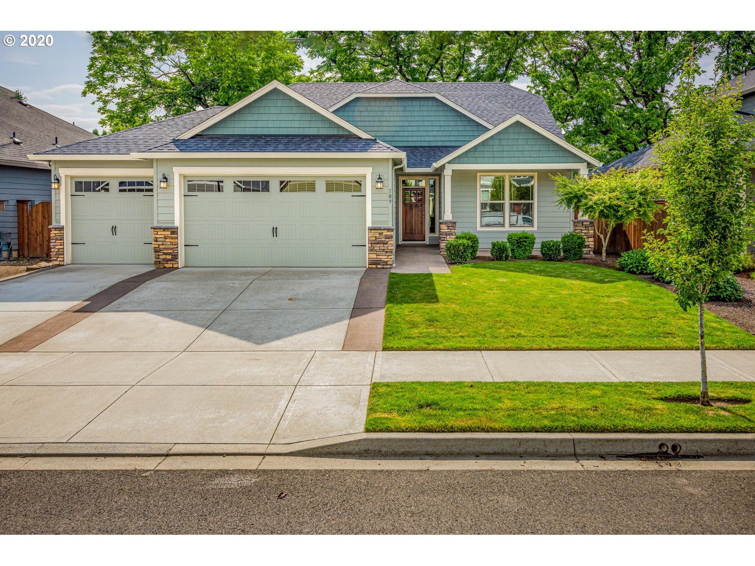 109 North 38th Place Ridgefield, WA 98642 - Photo 1 of 25