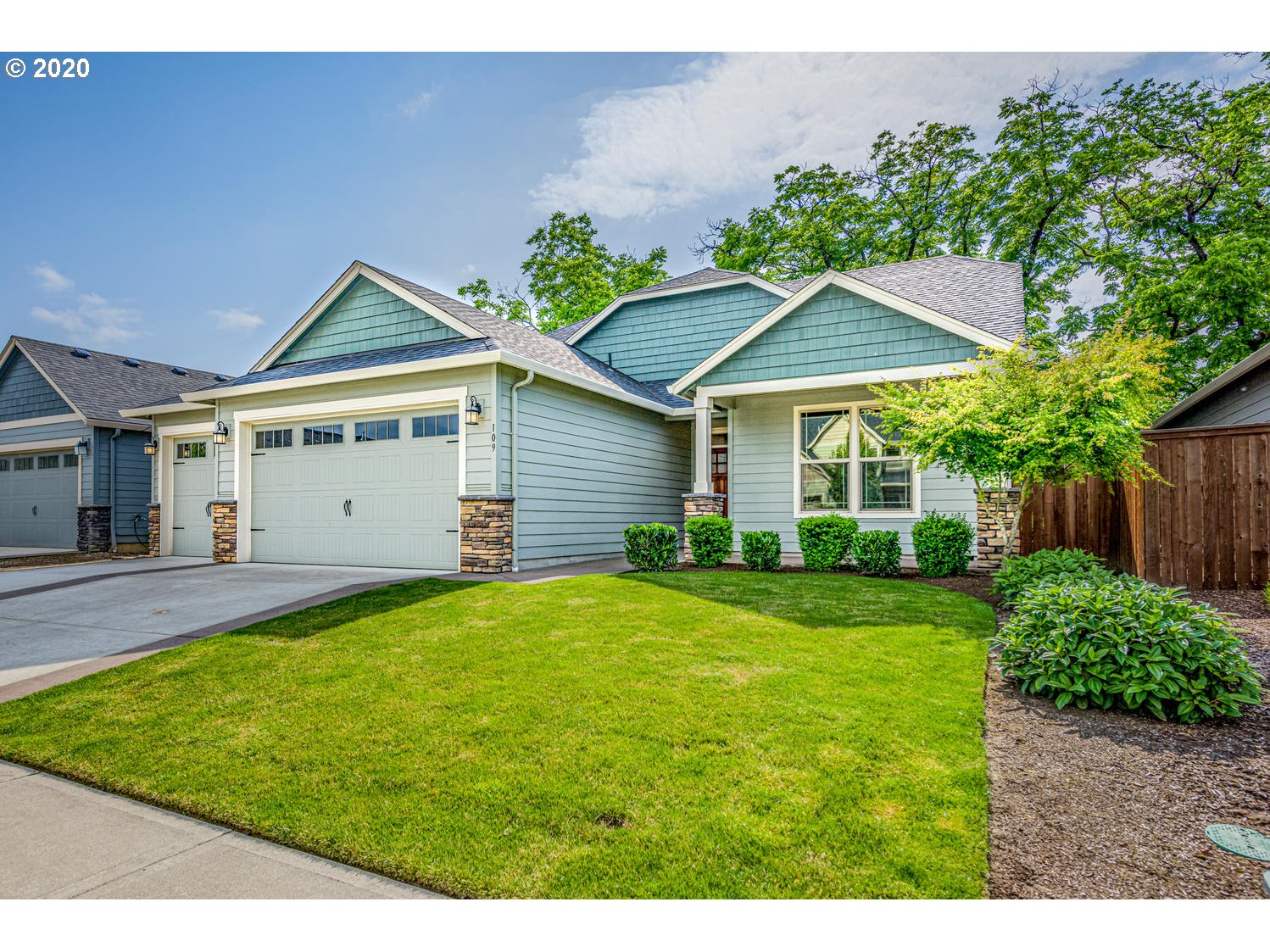 109 North 38th Place Ridgefield, WA 98642 - Photo 2 of 25
