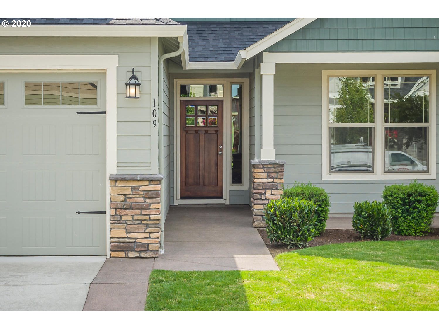 109 North 38th Place Ridgefield, WA 98642 - Photo 3 of 25