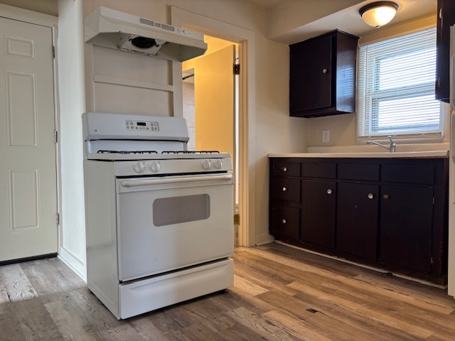 2205 Eshcol Avenue Zion, IL 60099 - Photo 5 of 9