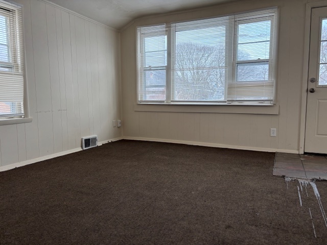 2205 Eshcol Avenue Zion, IL 60099 - Photo 7 of 9