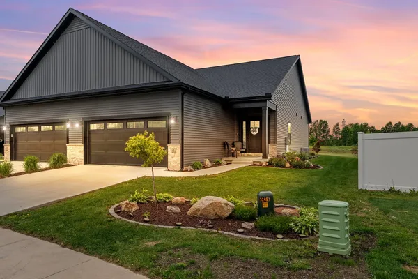 $334,900 | 1 Prairie Trail, Monticello, IL 61856