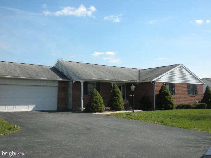 2606 Rosenberry Road Gilbertsville, PA 19525 - Photo 2 of 19 Gallery Image 2