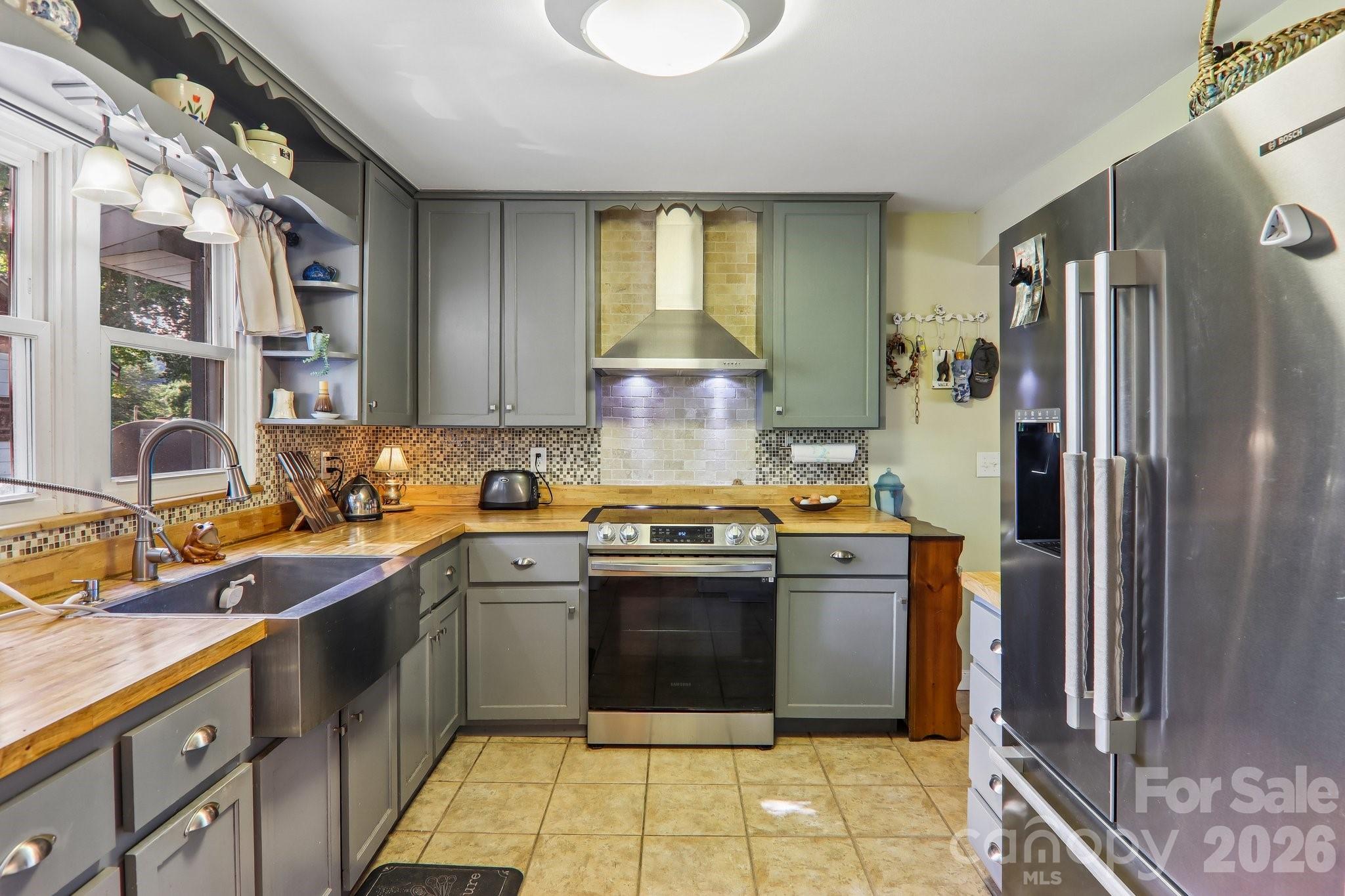 550 Lickstone Road Waynesville, NC 28786 - Photo 15 of 47 Gallery Image 15