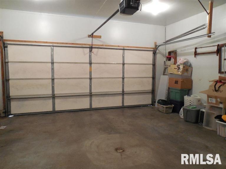 9735 Albany Road Erie, IL 61250 - Photo 11 of 24