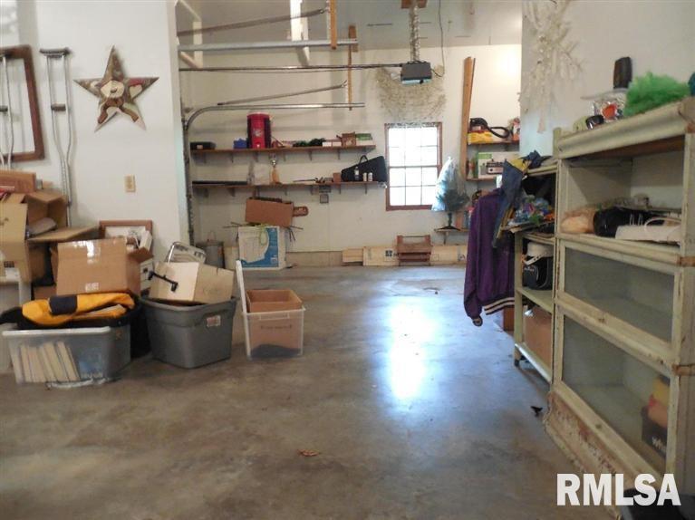 9735 Albany Road Erie, IL 61250 - Photo 13 of 24