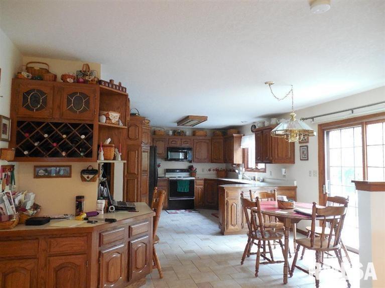 9735 Albany Road Erie, IL 61250 - Photo 15 of 24