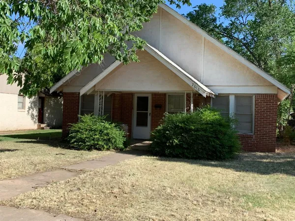 $1,350 | 2616 23rd Street, Lubbock, TX 79410