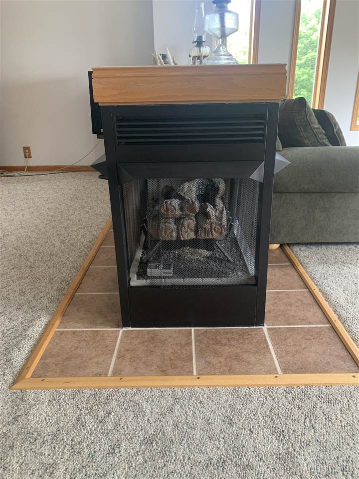 167 East Reusch Road Elizabeth, IL 61028 - Photo 9 of 30 Gallery Image 9