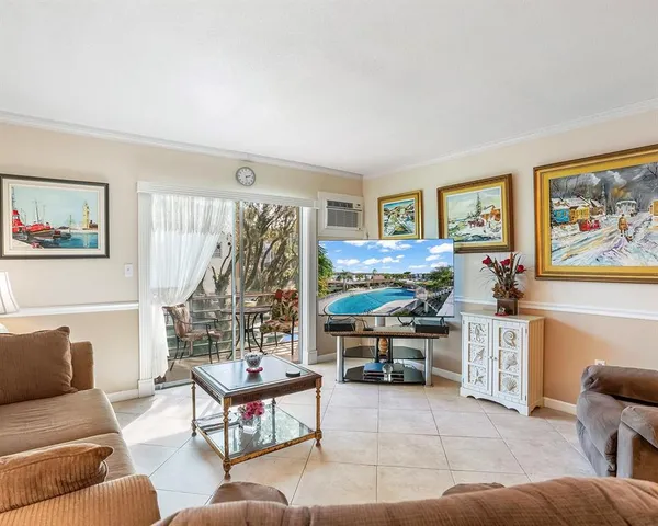 $129,500 | 16750 Northeast 14th Avenue, Unit 212, Miami, FL 33162