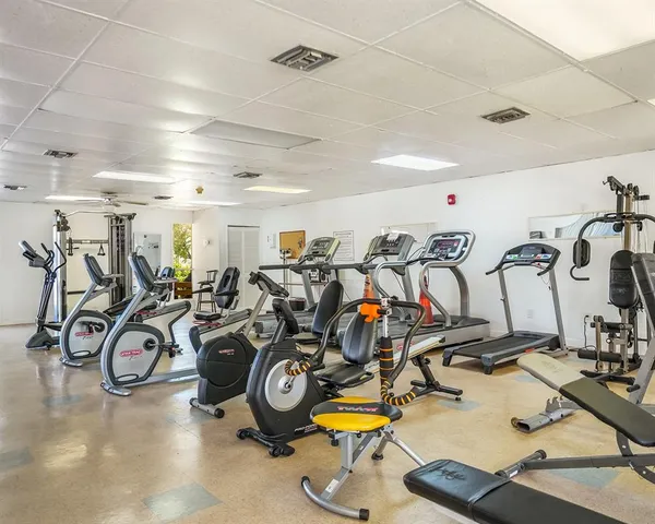 $129,500 | 16750 Northeast 14th Avenue, Unit 212, Miami, FL 33162