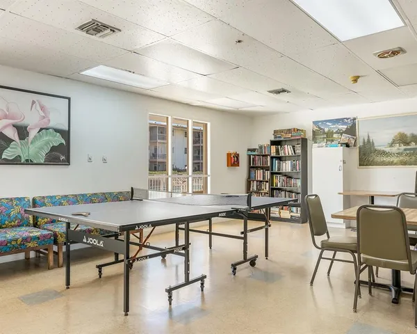 $129,500 | 16750 Northeast 14th Avenue, Unit 212, Miami, FL 33162