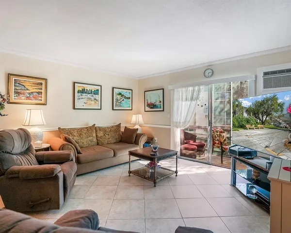 $129,500 | 16750 Northeast 14th Avenue, Unit 212, Miami, FL 33162