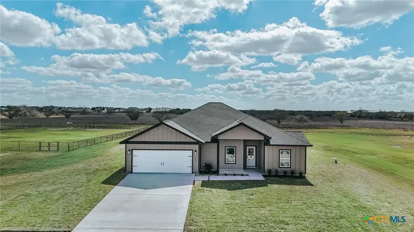 $428,885 | 321 Whitetail Lane, Victoria, TX 77905