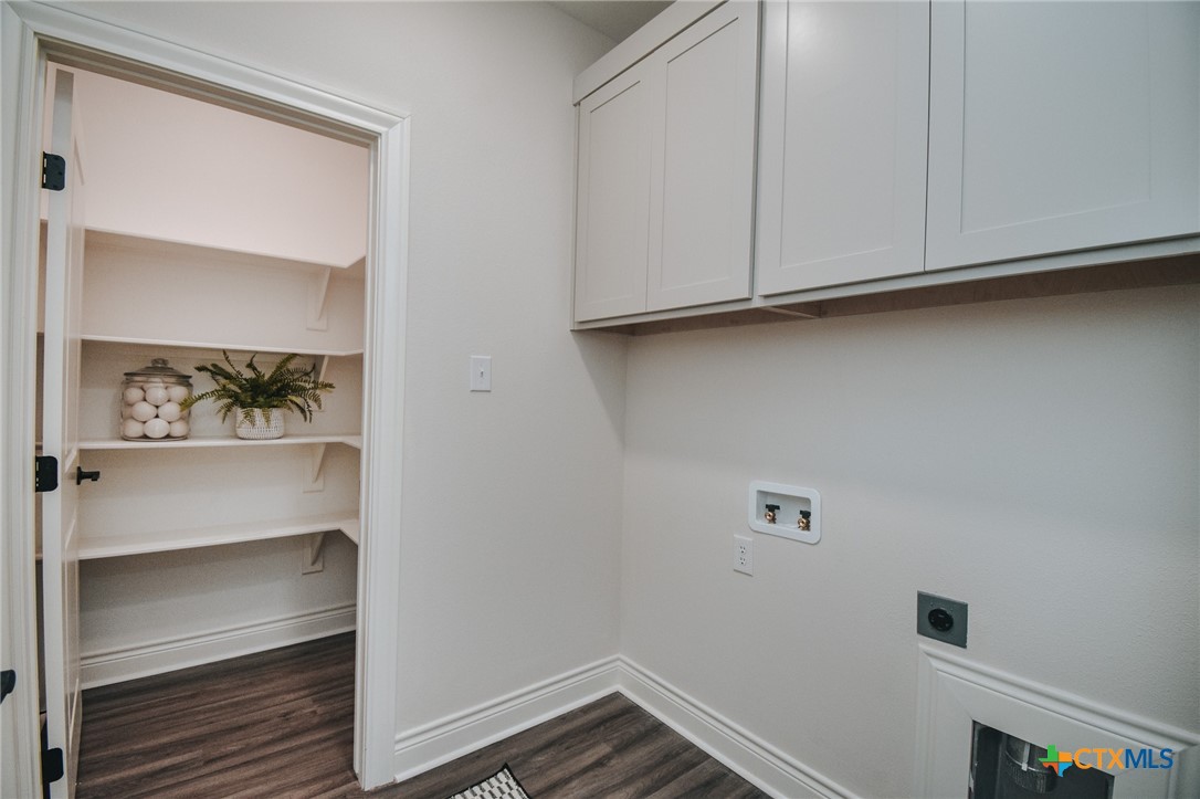 321 Whitetail Lane Victoria, TX 77905 - Photo 34 of 47 a view of an empty room