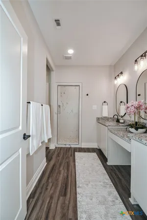 $428,885 | 321 Whitetail Lane, Victoria, TX 77905