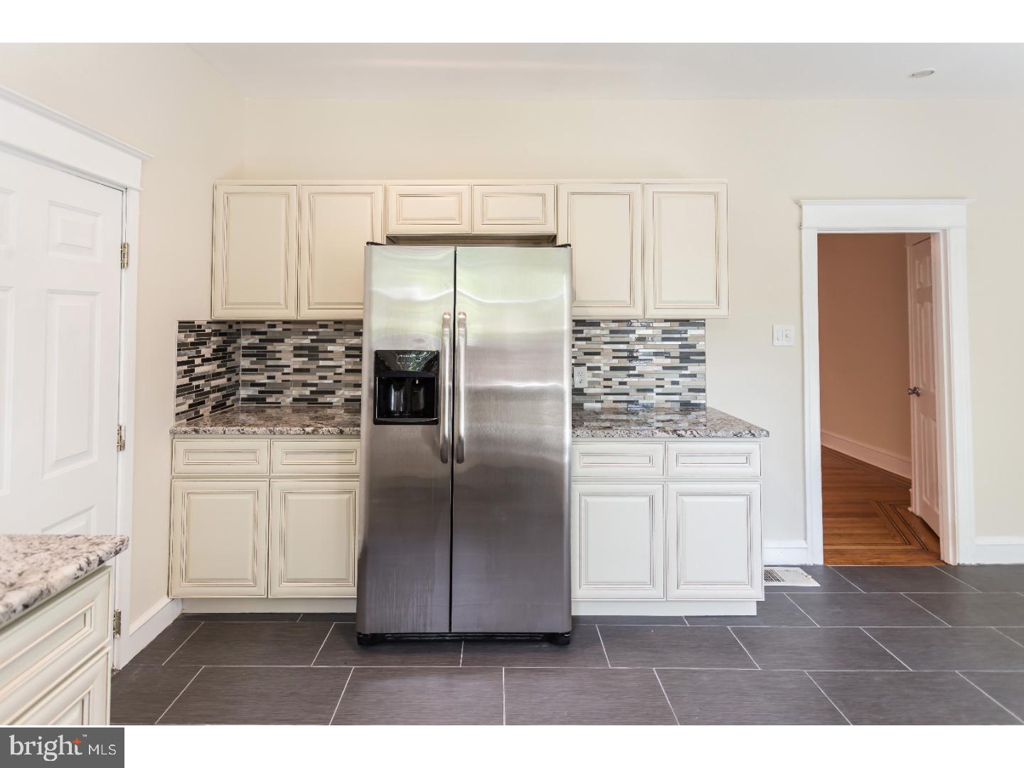 511 Holly Road Yeadon, PA 19050 - Photo 10 of 24