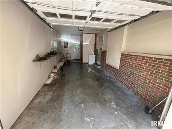 $310,000 | 905 South Eastside Drive, Bloomington, IN 47401