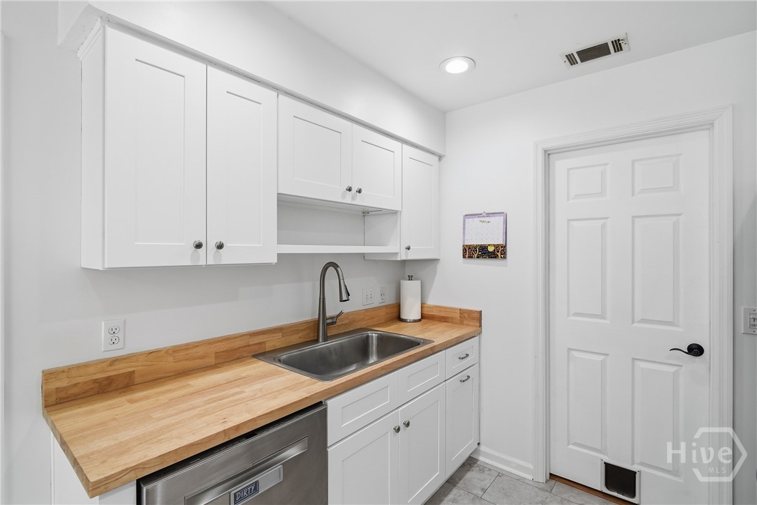 1022 Walthour Road Savannah, GA 31410 - Photo 14 of 41