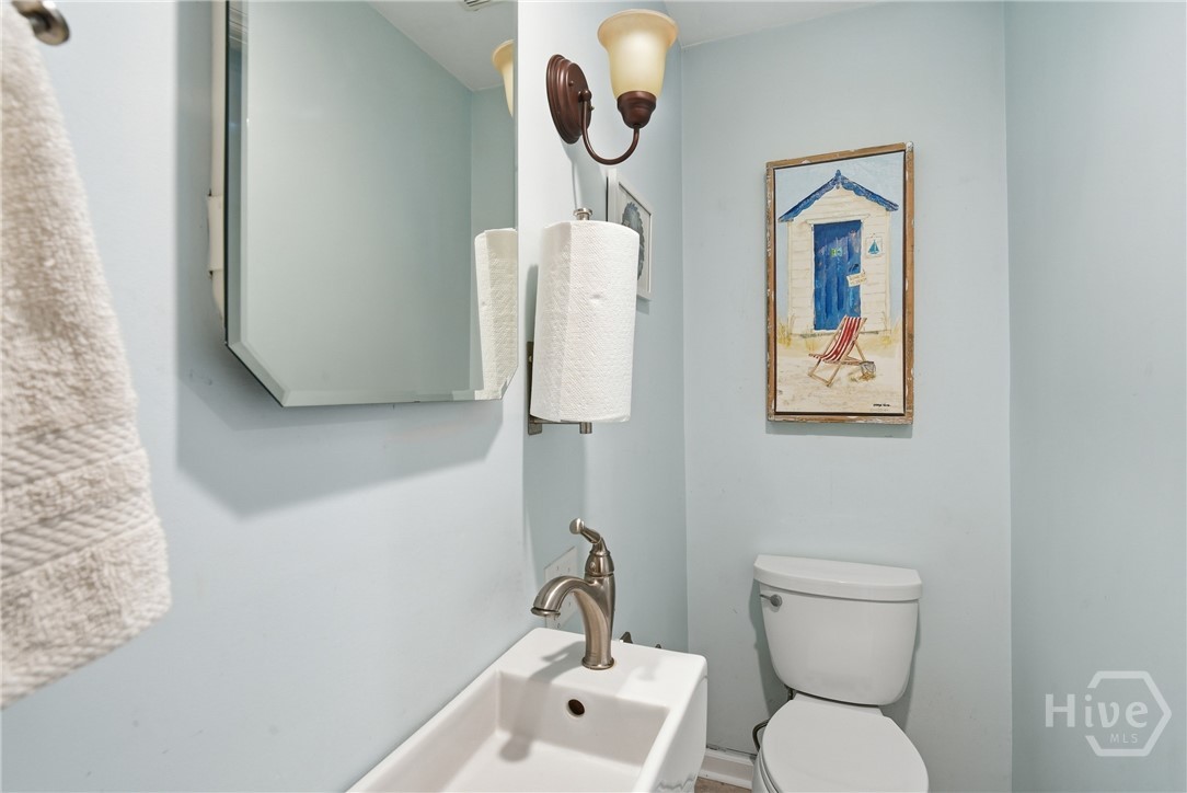 1022 Walthour Road Savannah, GA 31410 - Photo 17 of 41