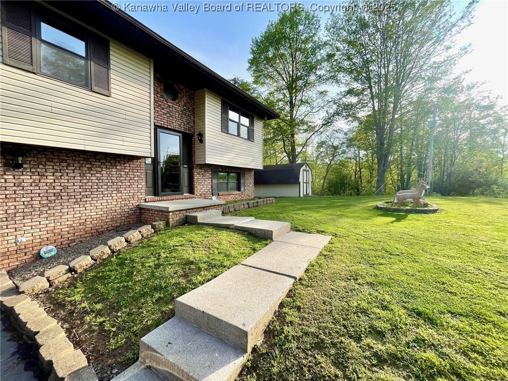 2744 Peach Ridge Road Hurricane, WV 25526 - Photo 3 of 21 Gallery Image 3