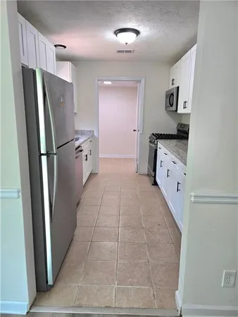 $1,750 | 106 Sterling Court, Alpharetta, GA 30004