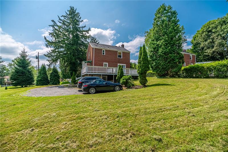 8271 Peebles Road Pittsburgh, PA 15237 - Photo 2 of 25