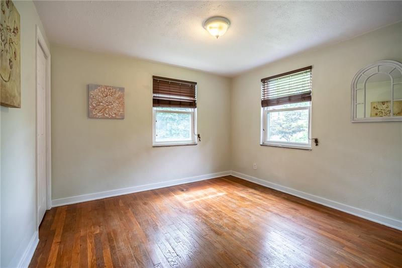 8271 Peebles Road Pittsburgh, PA 15237 - Photo 15 of 25