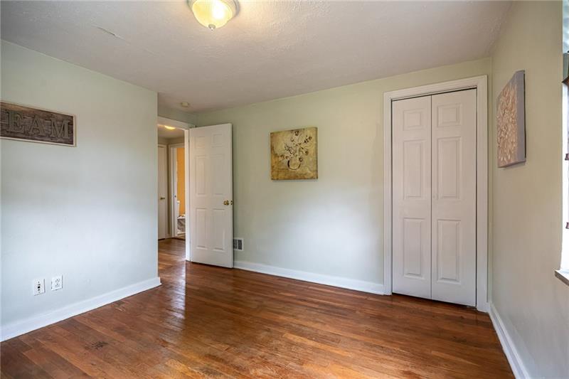 8271 Peebles Road Pittsburgh, PA 15237 - Photo 16 of 25