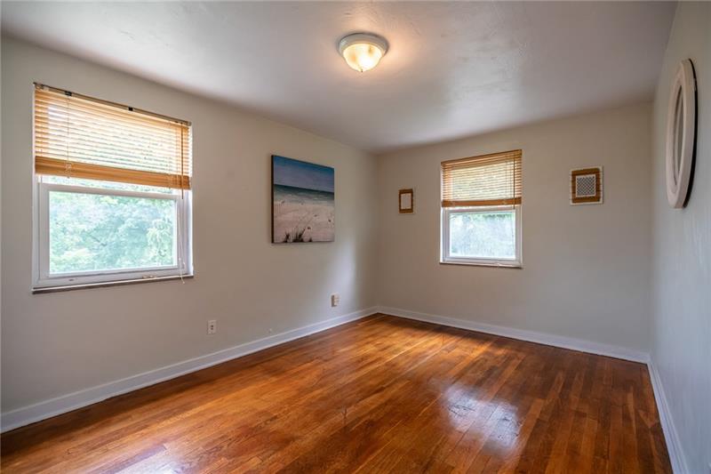 8271 Peebles Road Pittsburgh, PA 15237 - Photo 19 of 25