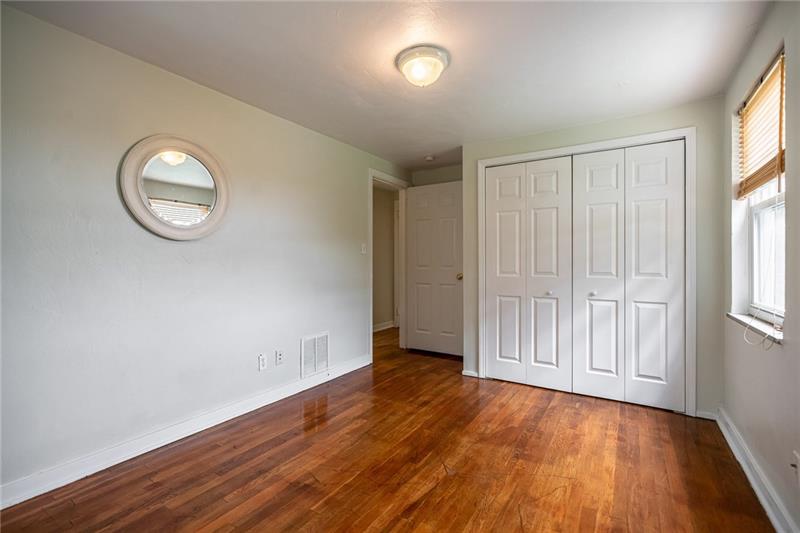 8271 Peebles Road Pittsburgh, PA 15237 - Photo 20 of 25