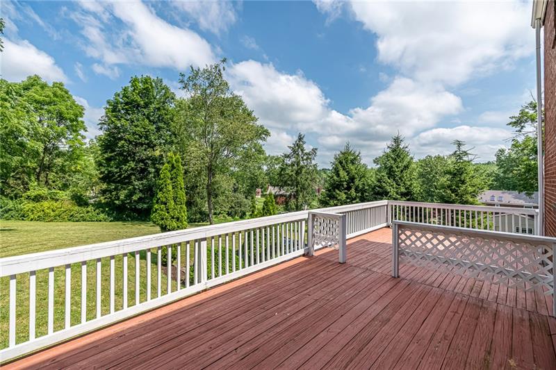 8271 Peebles Road Pittsburgh, PA 15237 - Photo 4 of 25