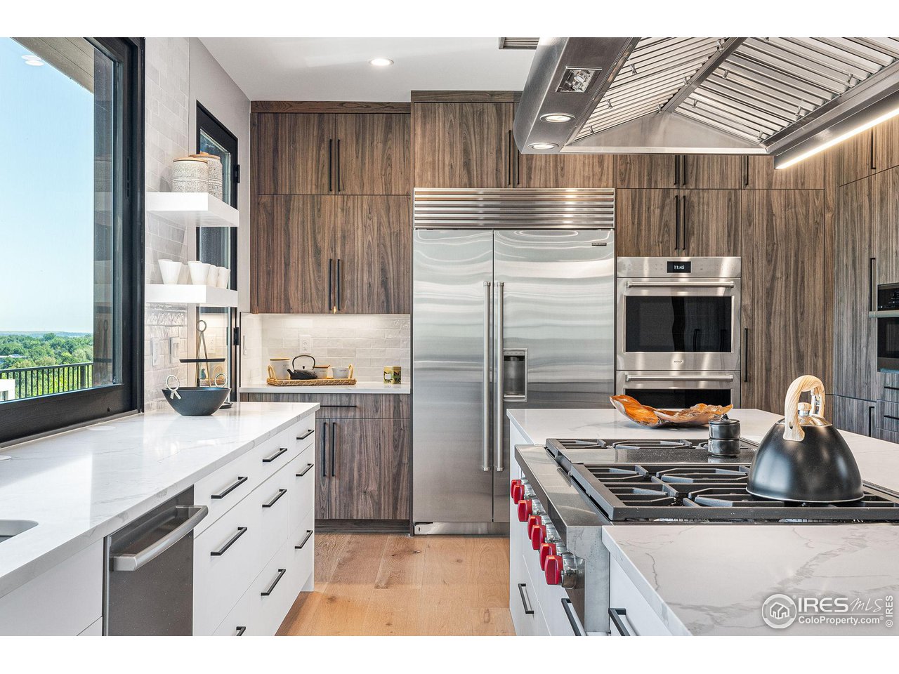 2445 Balsam Drive Boulder, CO 80304 - Photo 11 of 40 Wolf & Sub-Zero Appliances