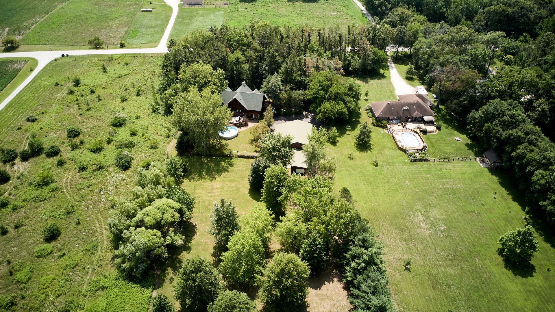 19542 Bauer Road Custer Park, IL 60481 - Photo 38 of 42 an aerial view of residential houses with yard and outdoor seating