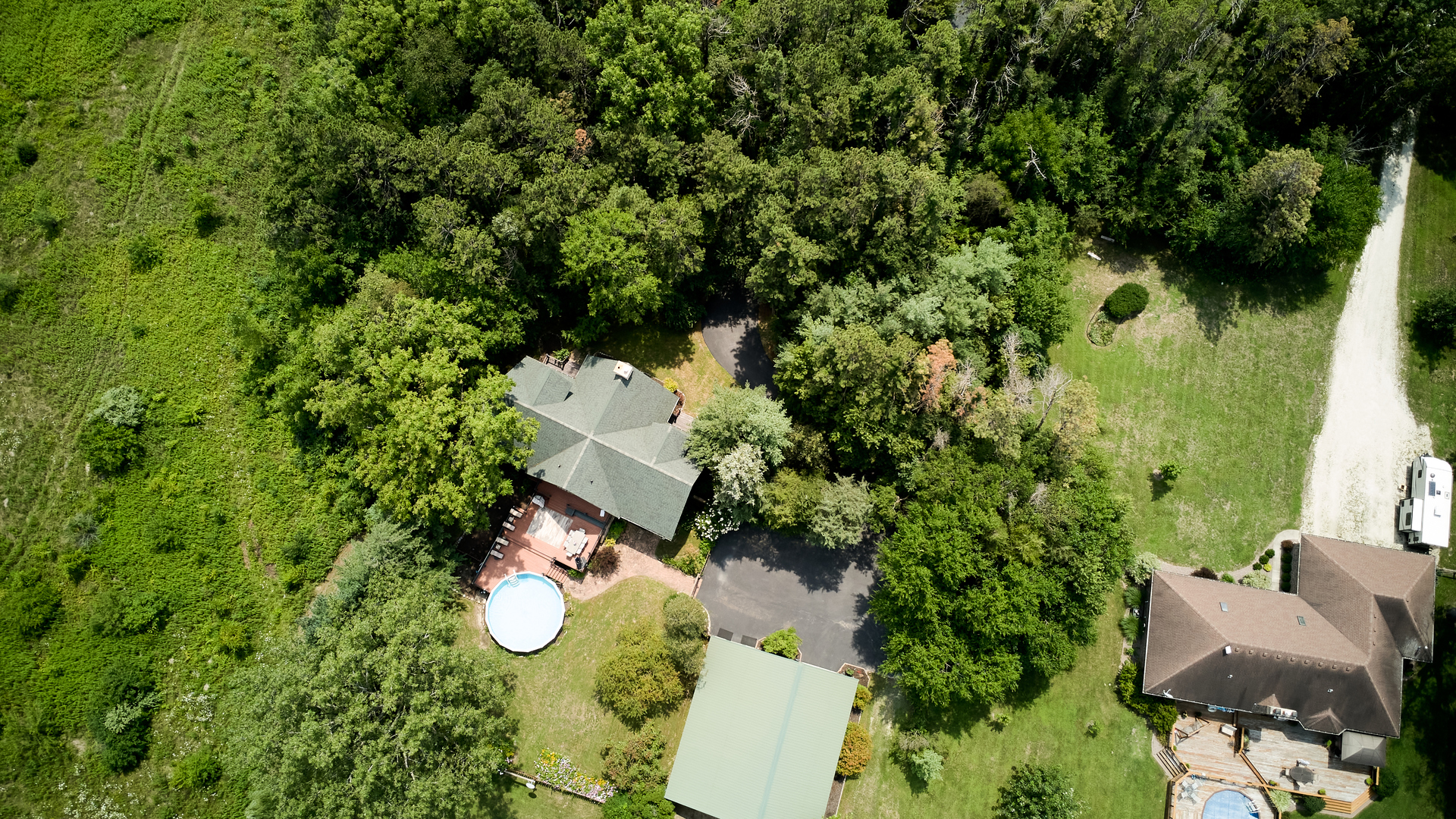 19542 Bauer Road Custer Park, IL 60481 - Photo 39 of 42 an aerial view of a house with yard and outdoor seating