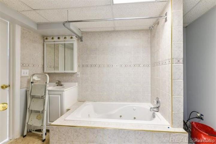46564 Mornington Road Canton, MI 48188 - Photo 35 of 35