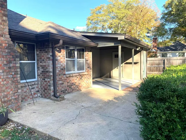 $355,000 | 309 West Powell Road, Collierville, TN 38017