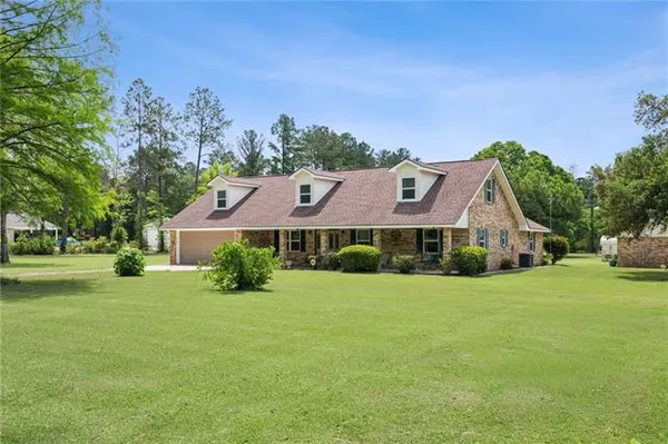 $475,000 | 22298 Longleaf Drive, Covington, LA 70435